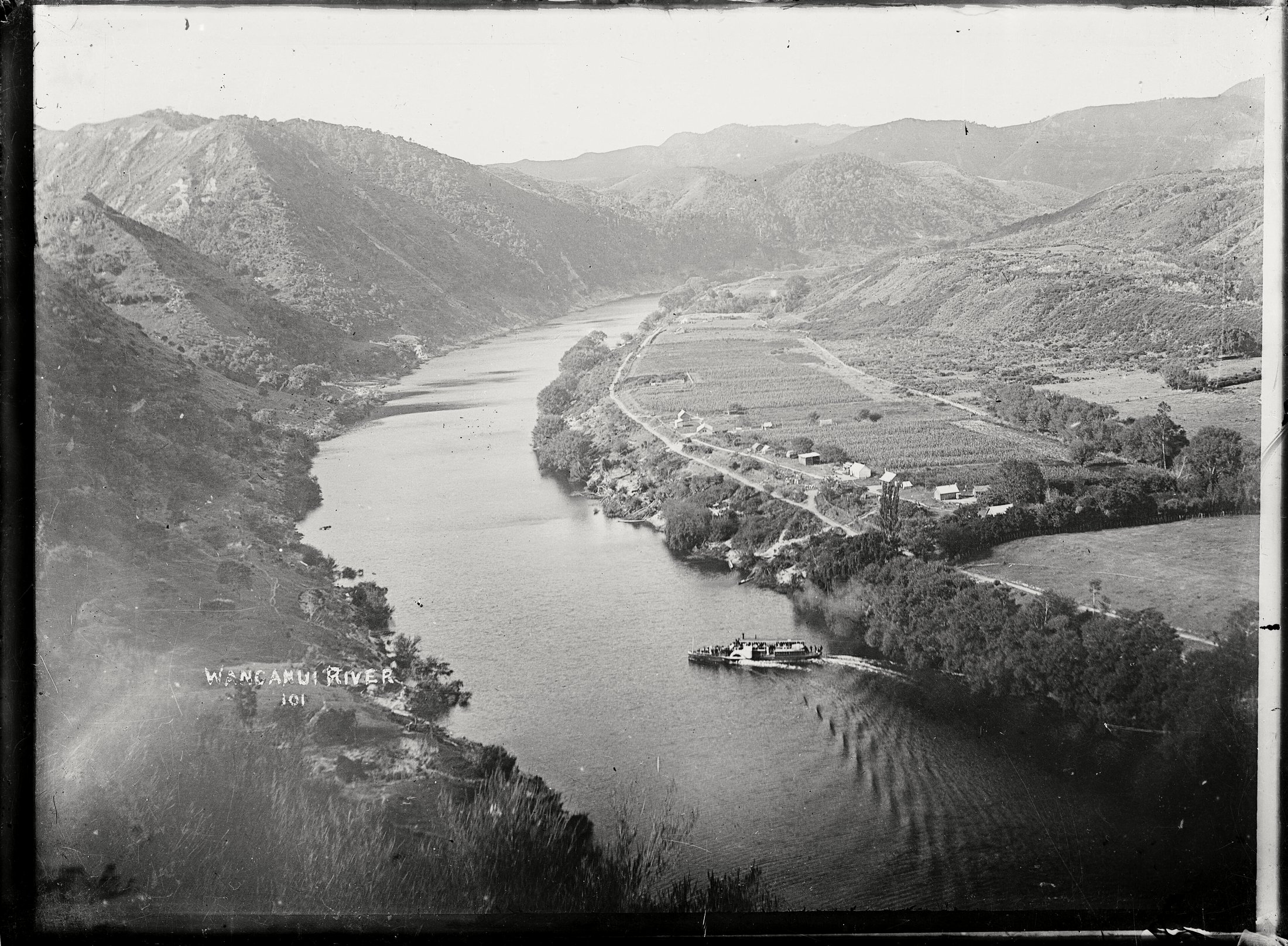 Looking down on the Whanganui River and the town of Kaiwhaiki